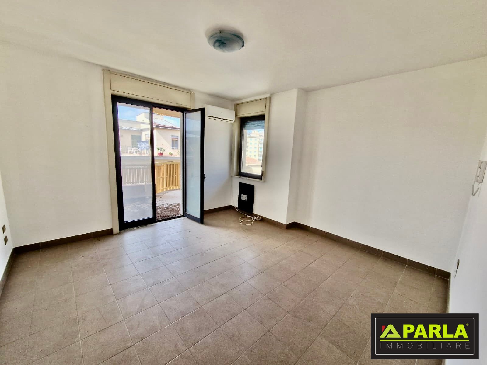 Professional Premises in Canicattì – EUR 136,000