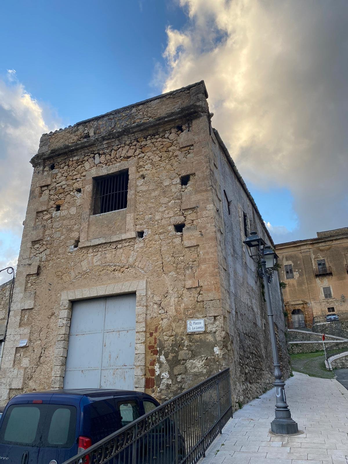 House in Canicattì – EUR 48,000