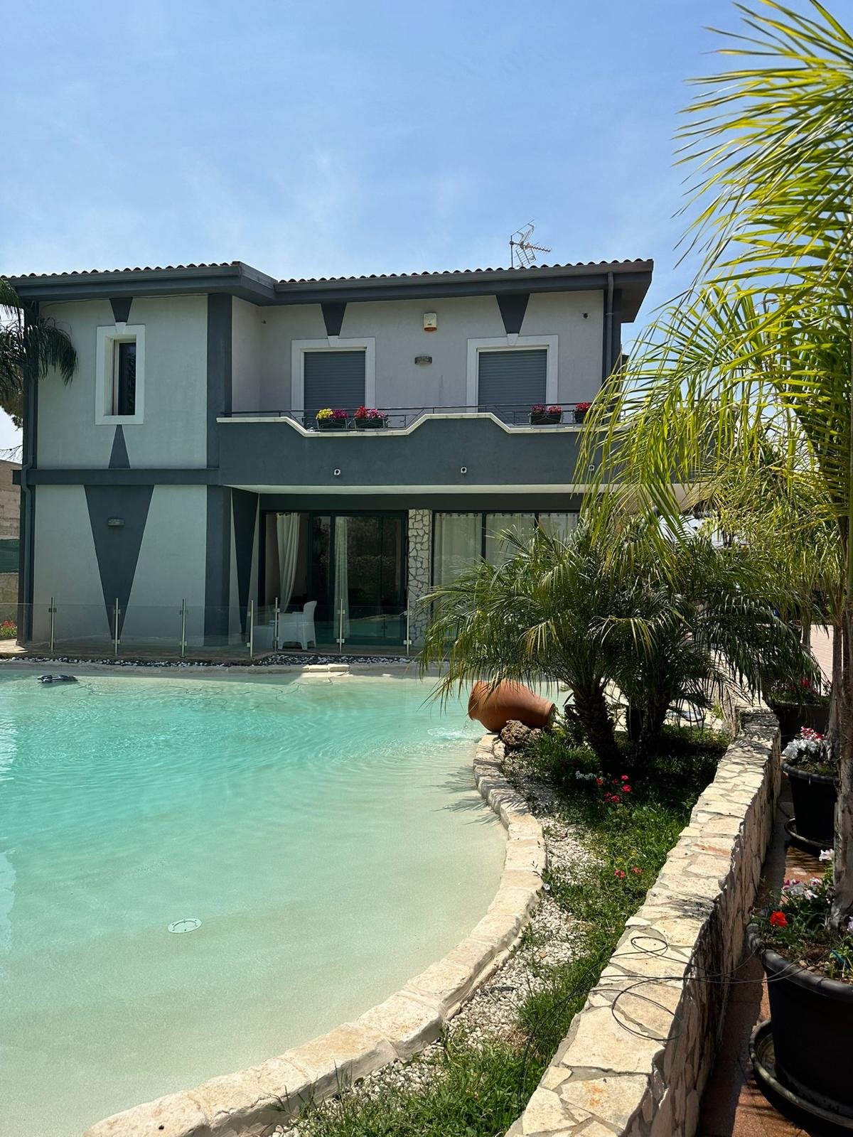 Villa in Fontane Bianche – EUR 2,300,000
