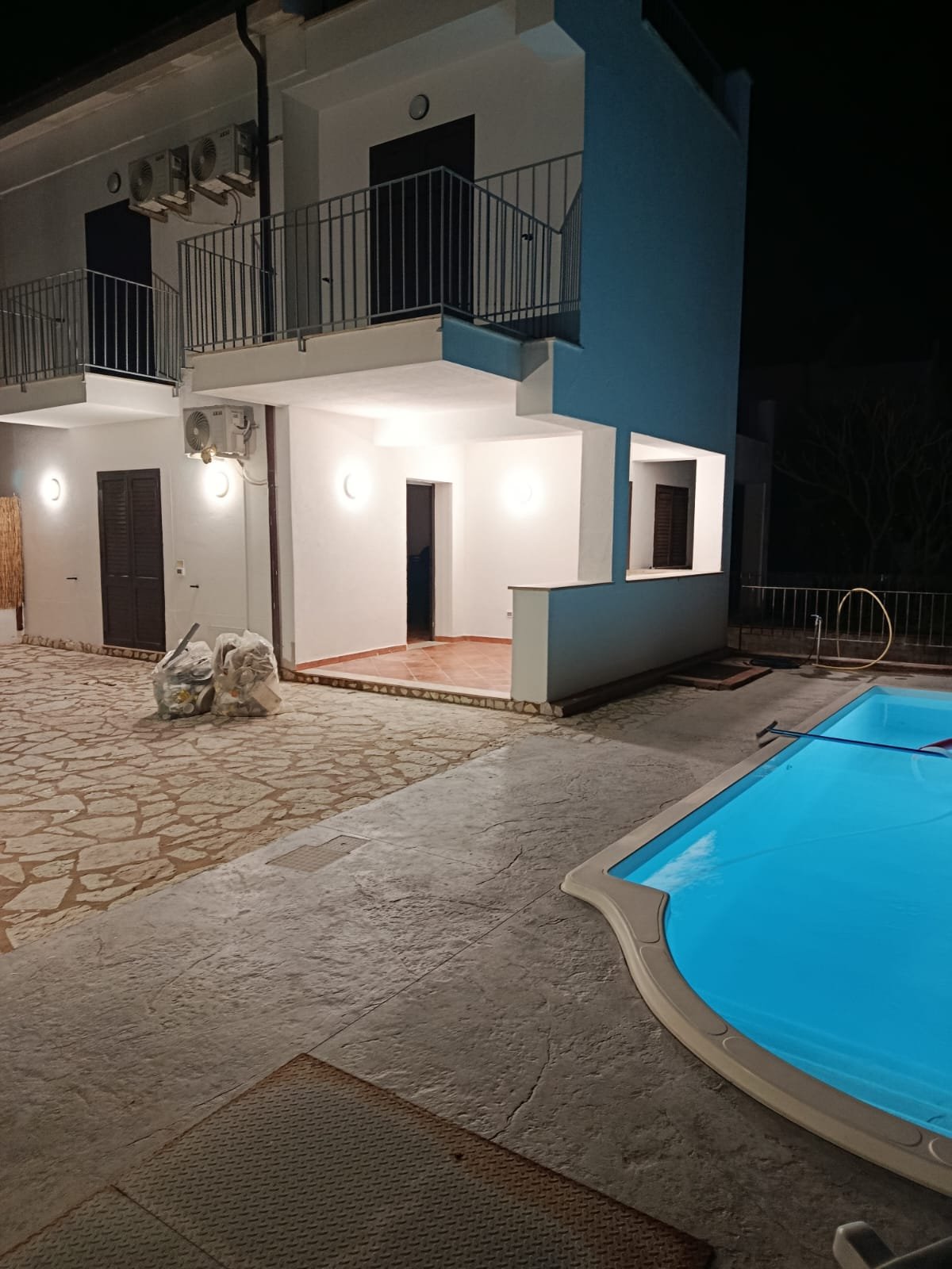 Villa in Carini – EUR 490,000