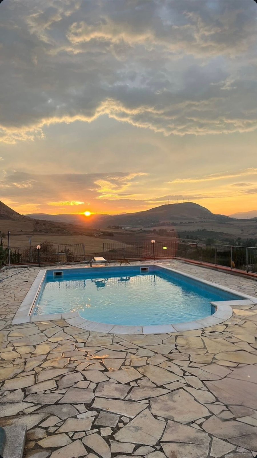 Villafrati – 230 sqm villa with pool and 2,000 sqm of land
