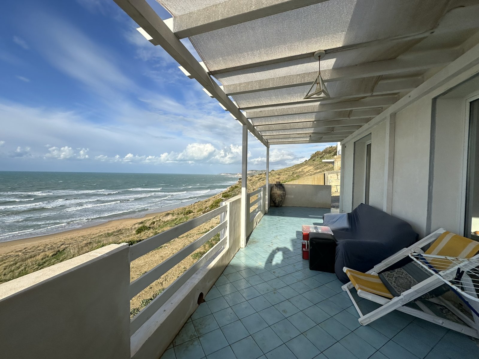 Beachfront villa for sale in Siculiana, Sicily