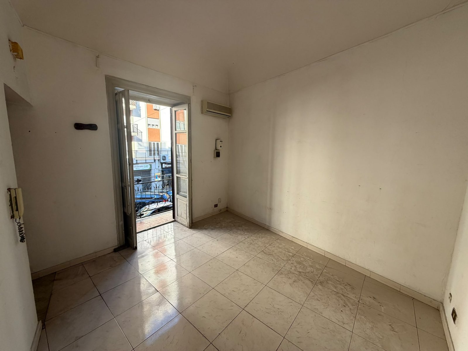 Apartment with mezzanine for sale in Palermo