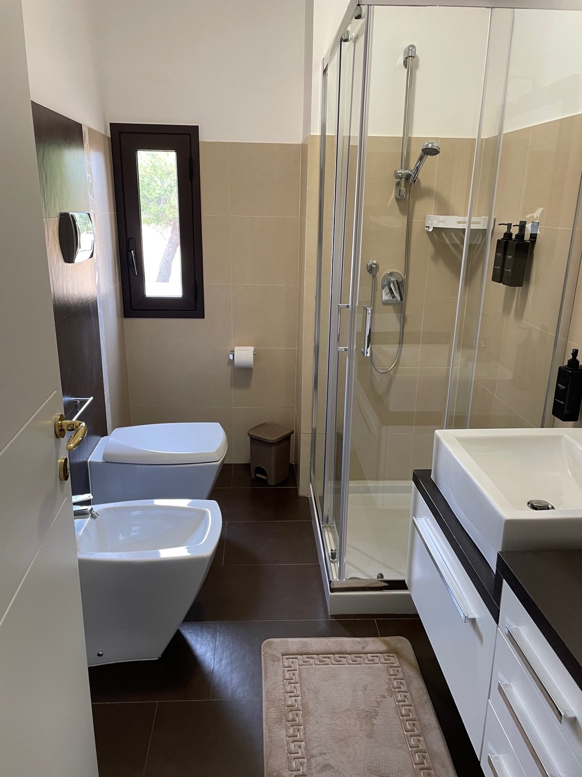 Villa with Pool and Independent Floor, Marina di Ragusa