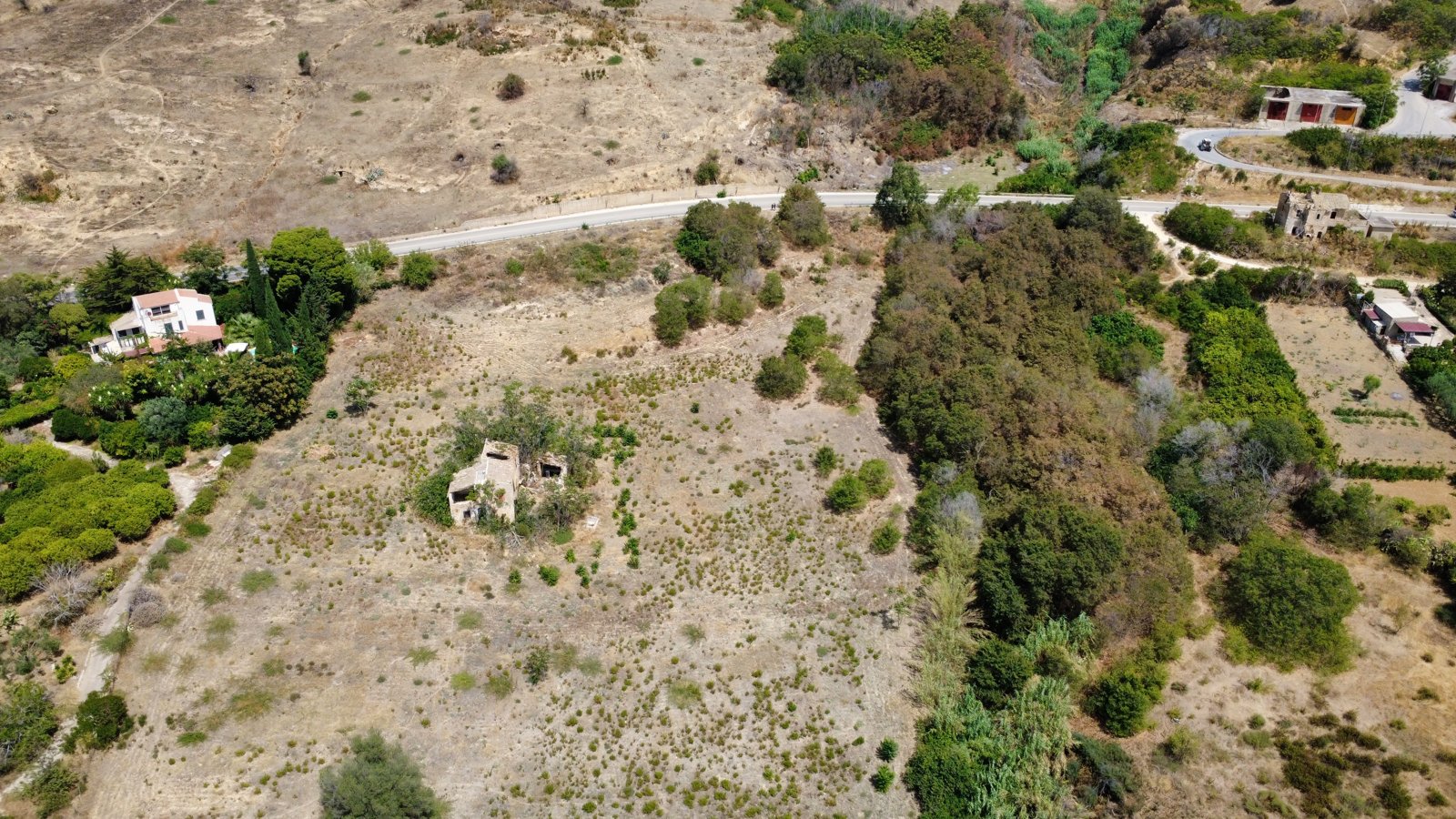 Farm Estate in Naro – EUR 185,000