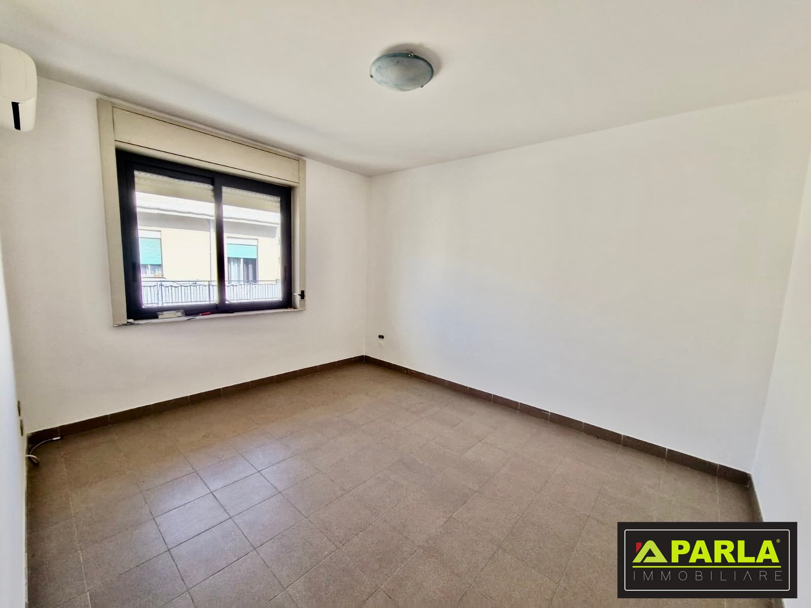 Professional Premises in Canicattì – EUR 136,000