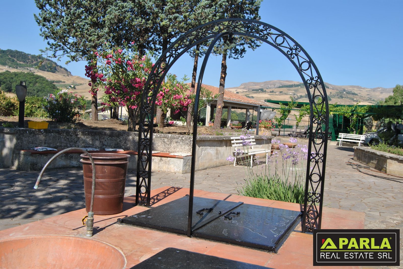 Villa in Gangi – EUR 545,000