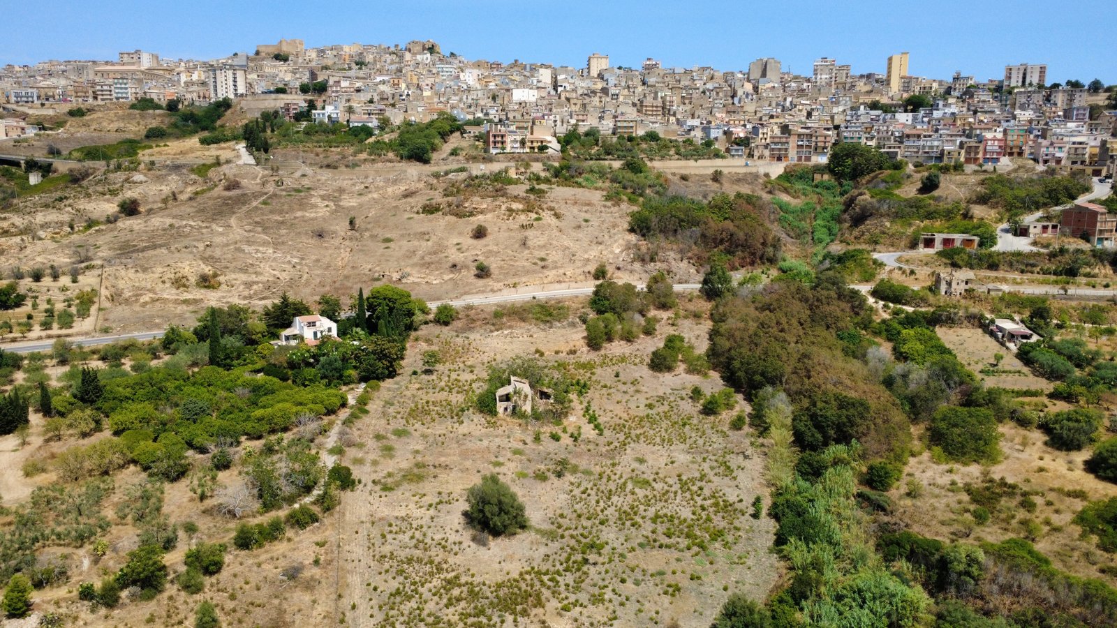 Farm Estate in Naro – EUR 185,000
