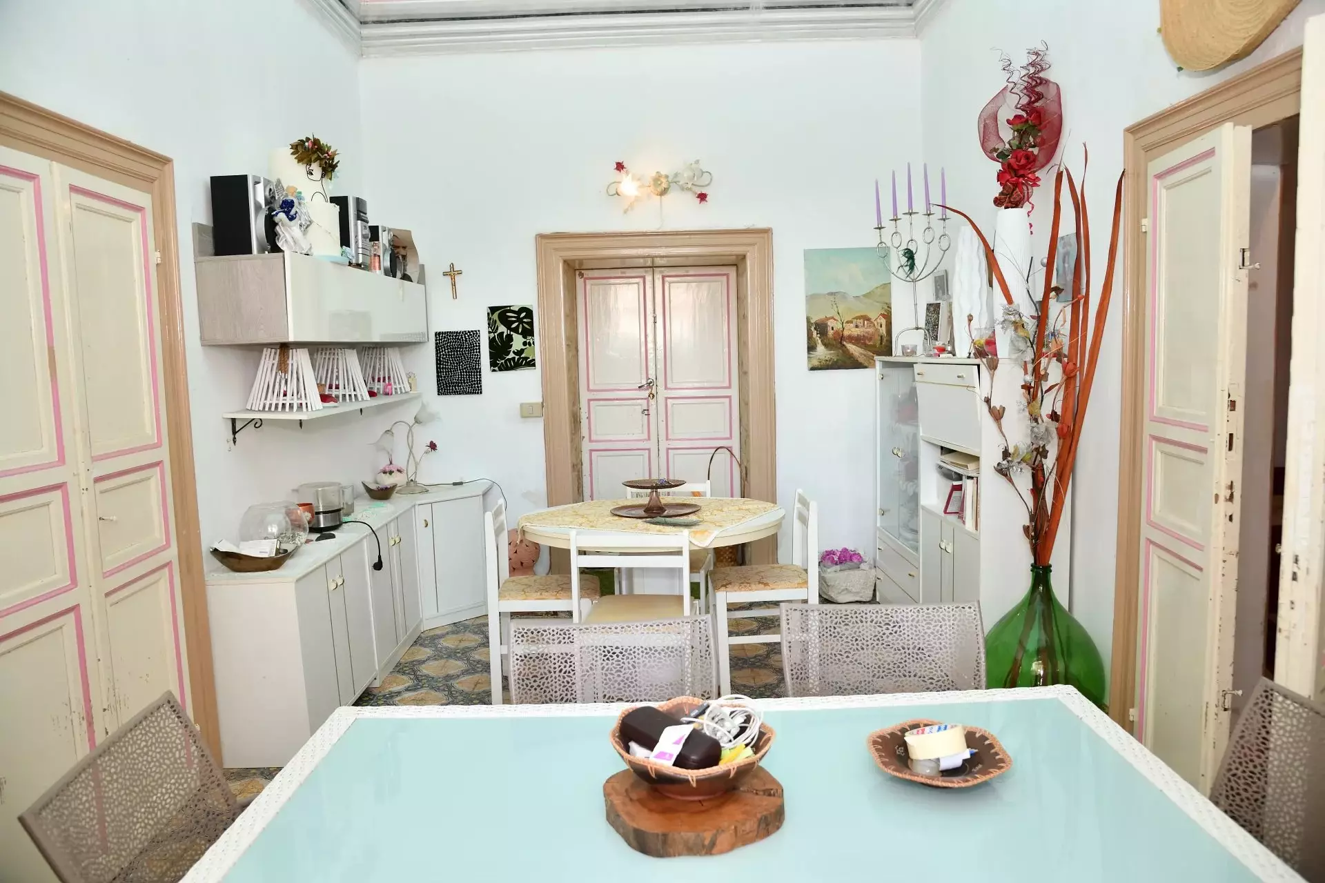Historic Sicilian Estate for Sale Near Modica – Villa, Farm Buildings, and 45 Hectares