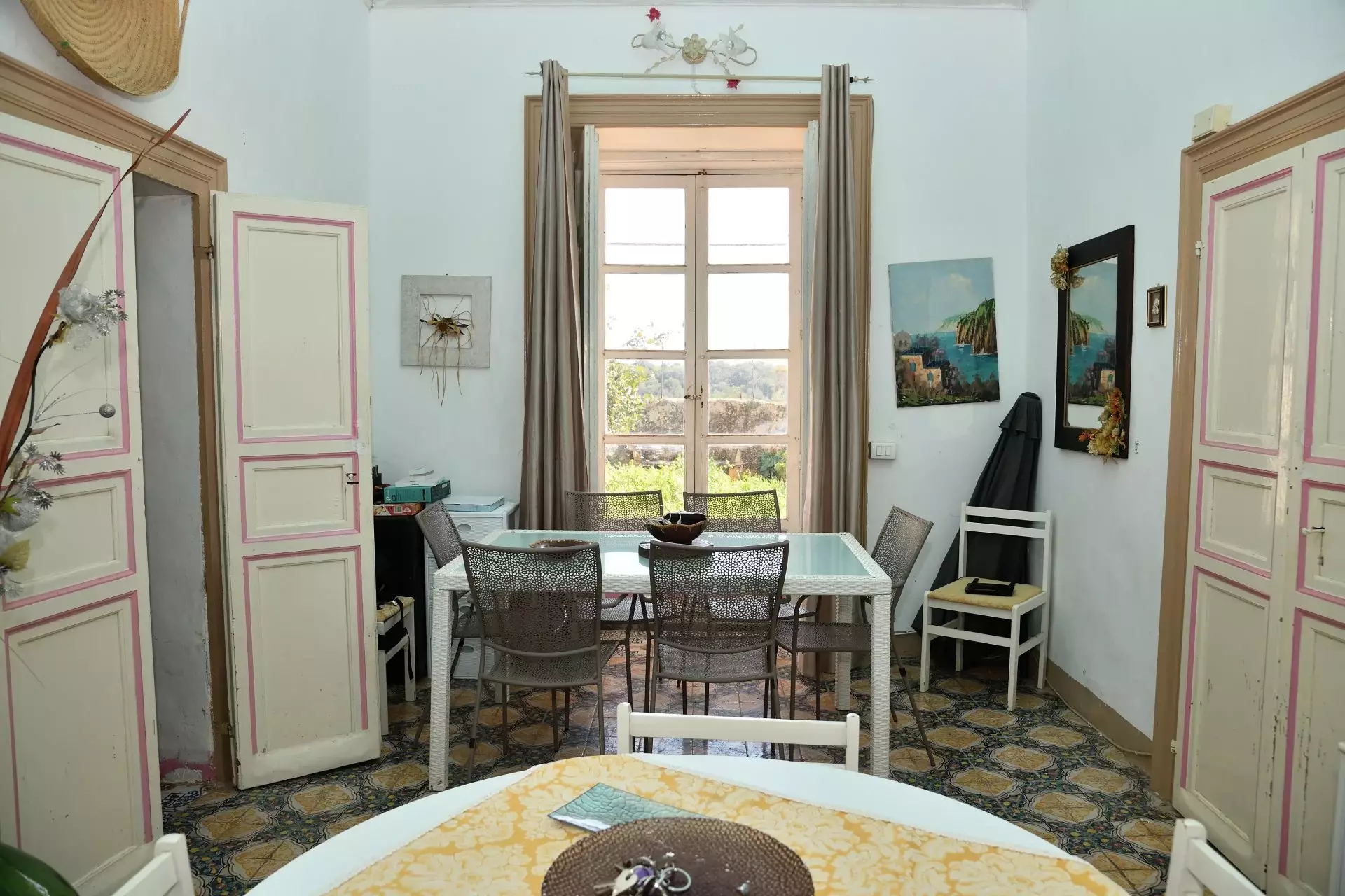 Historic Sicilian Estate for Sale Near Modica – Villa, Farm Buildings, and 45 Hectares