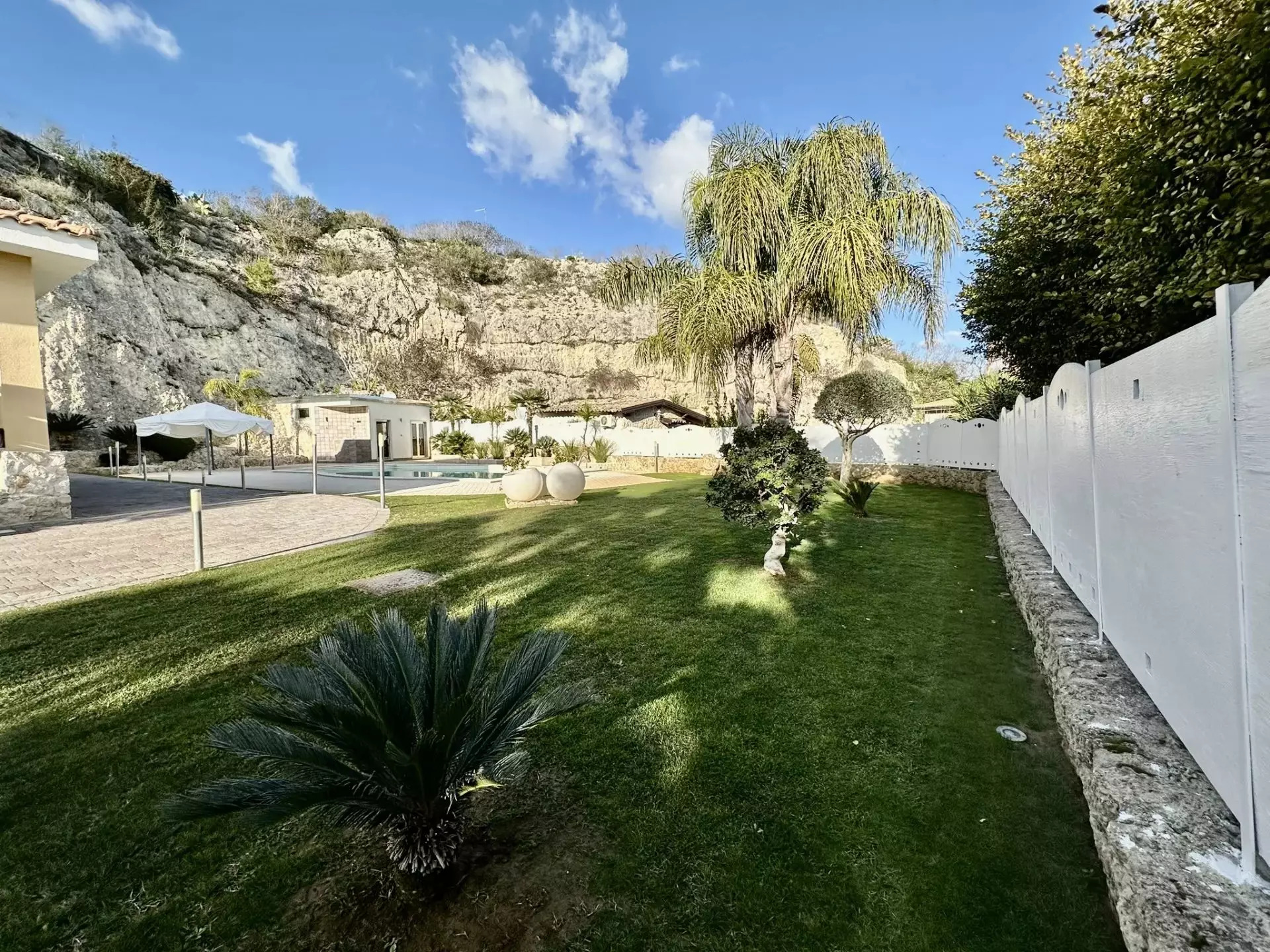 Recently Built Luxury Villa with Saltwater Pool for sale in Canicattì