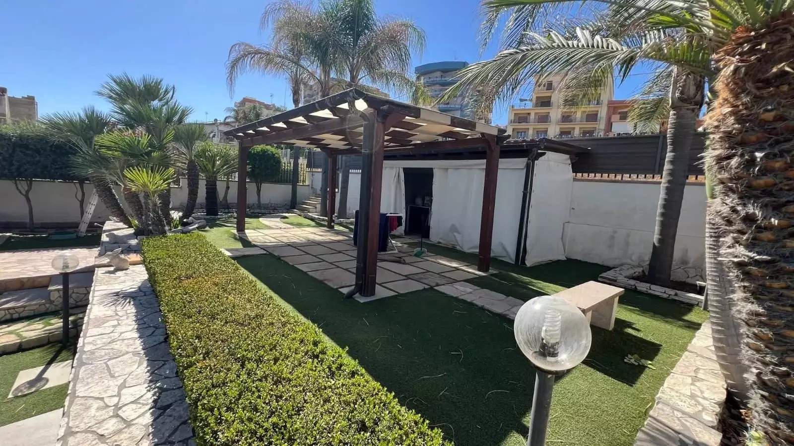 Renovated Villa with Garden and Harbour Views in Stazzone, Sciacca