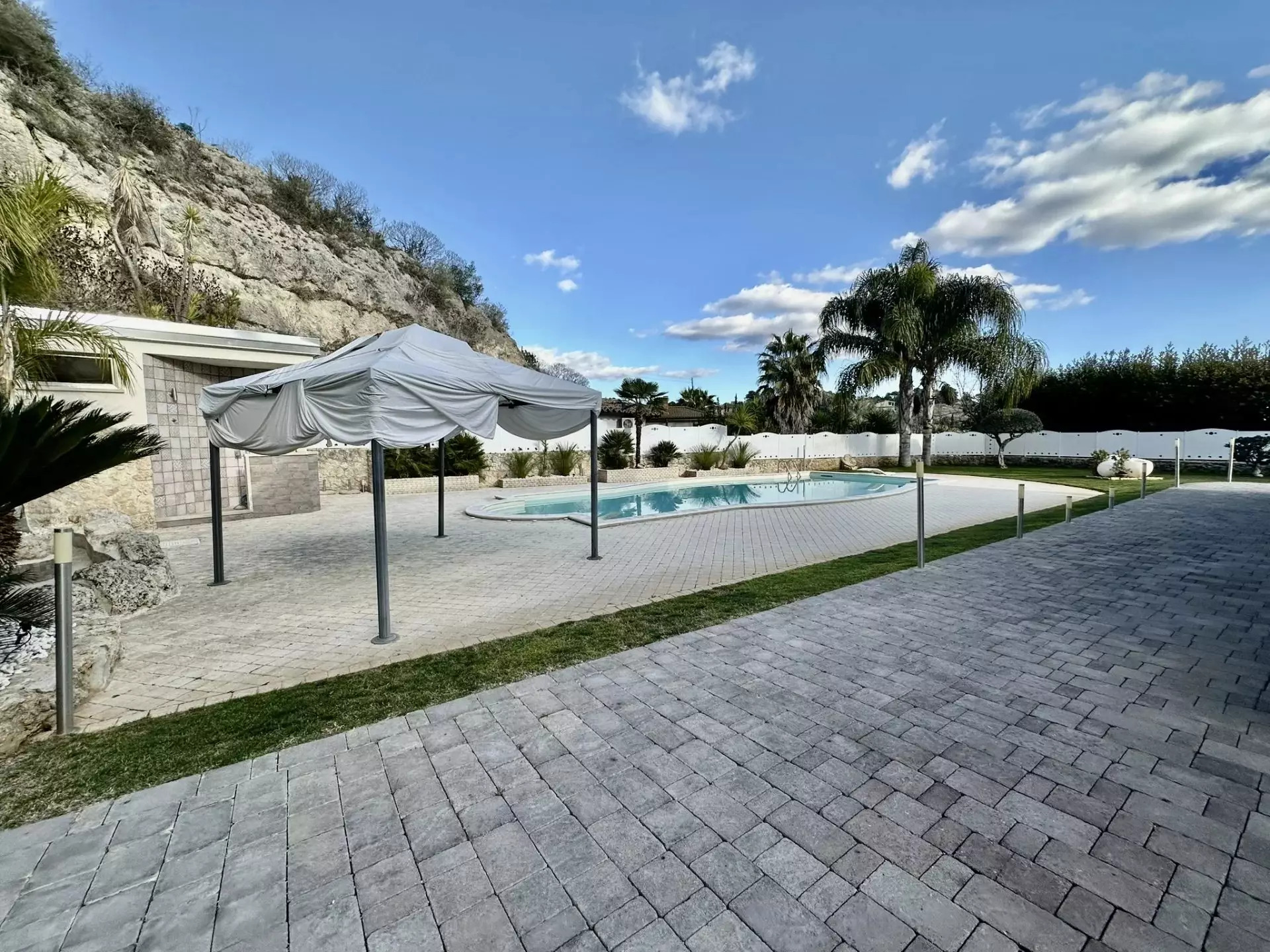 Recently Built Luxury Villa with Saltwater Pool for sale in Canicattì