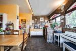 Detached villa with dépendance and two hectares of land