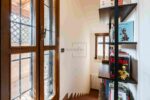 Detached villa with dépendance and two hectares of land
