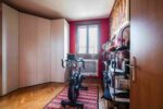 Detached villa with dépendance and two hectares of land