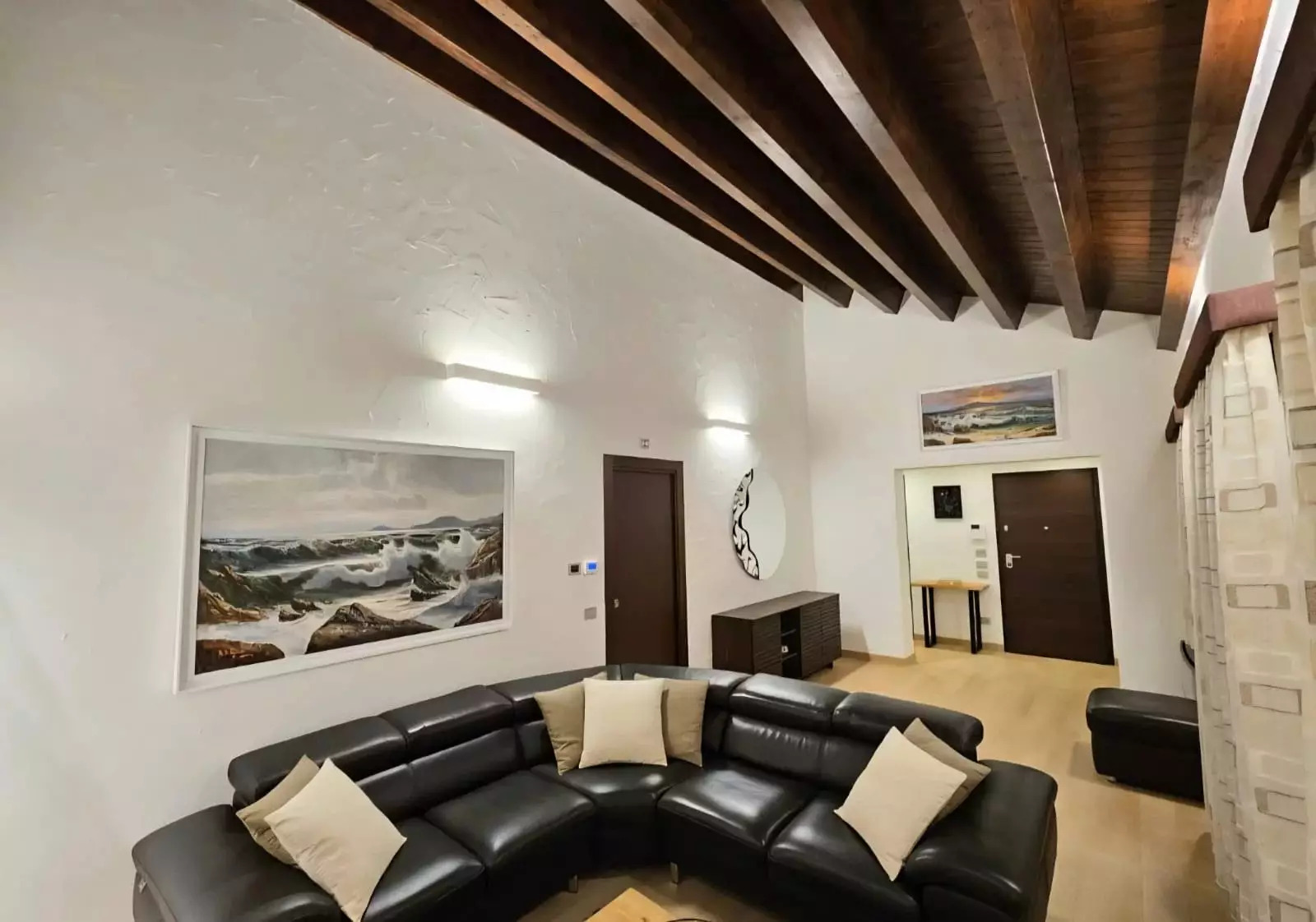 Renovated Villa with Garden and Harbour Views in Stazzone, Sciacca